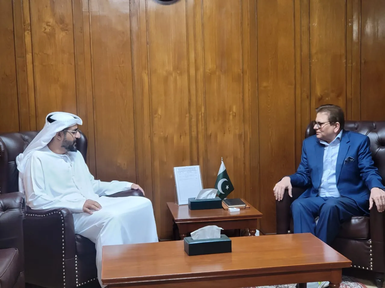 گفت‌وگوی نمایندگان ویژه پاکستان و امارات درباره تحولات و نگرانی‌های امنیتی در افغانستان